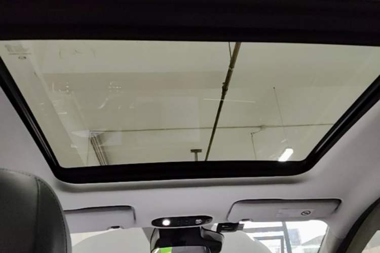 Used AION Y 2022 Plus 70 Smart Edition Headliner