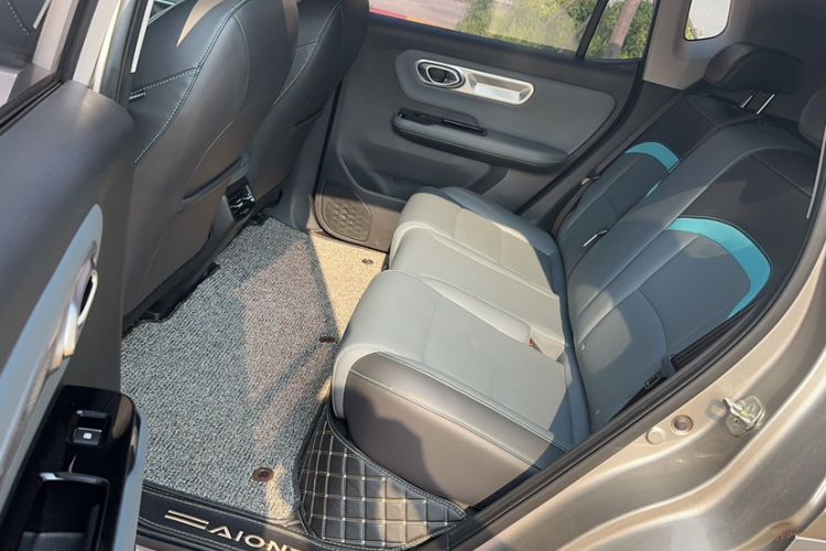 Used AION Y 2022 Plus 70 Smart Edition Interior 12