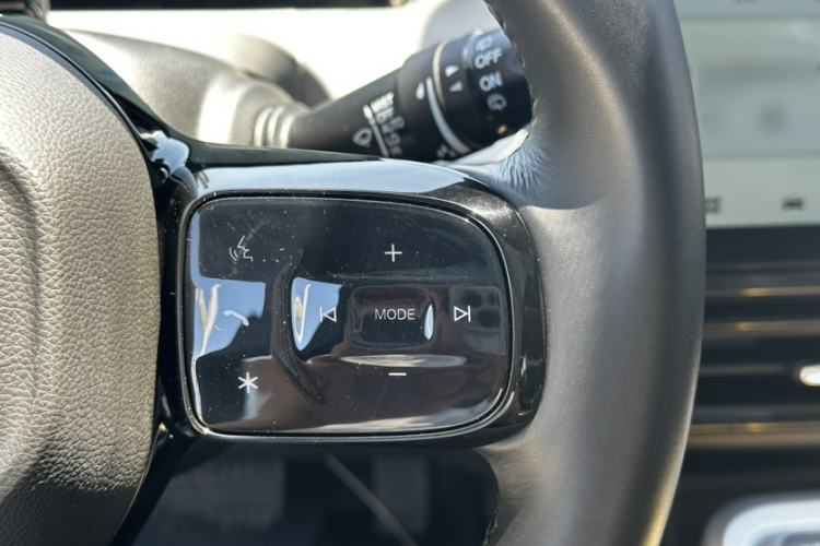 Used AION Y 2022 70 Tech Edition Lithium Iron Phosphate Interior 12
