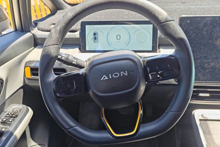 Used AION Y 2022 70 Enjoyment Edition Lithium Iron Phosphate Interior 2