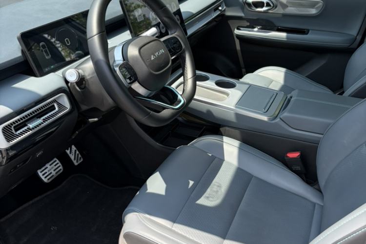 Used AION Y 2022 Plus 70 Smart Edition Interior 2