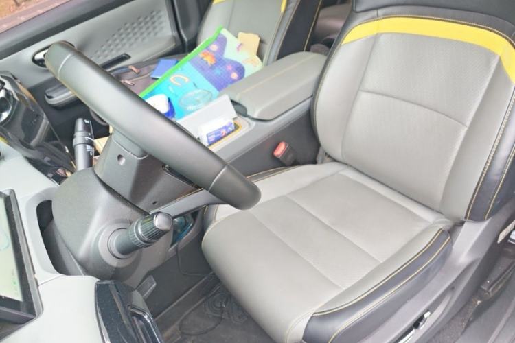 Used AION Y 2022 70 Intelligent Edition Lithium Iron Phosphate Interior 2