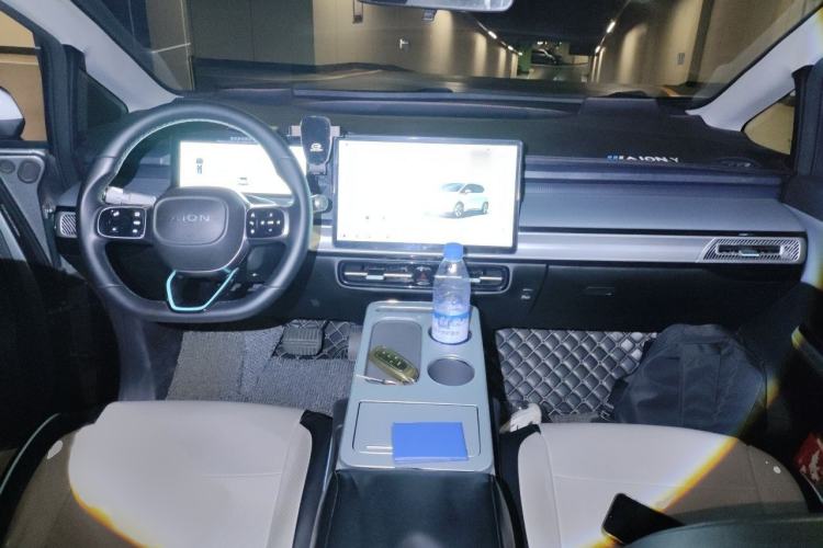 Used AION Y 2022 Plus 80 Enjoy Edition Interior 2