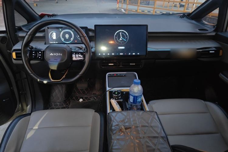 Used AION Y 2022 70 Enjoyment Edition Lithium Iron Phosphate Interior 2
