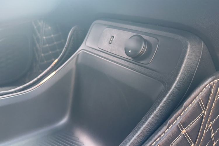Used AION Y 2022 Plus 70 Smart Edition Interior 3
