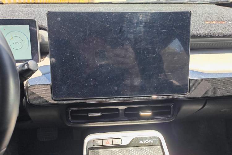 Used AION Y 2022 70 Enjoyment Edition Lithium Iron Phosphate Interior 3