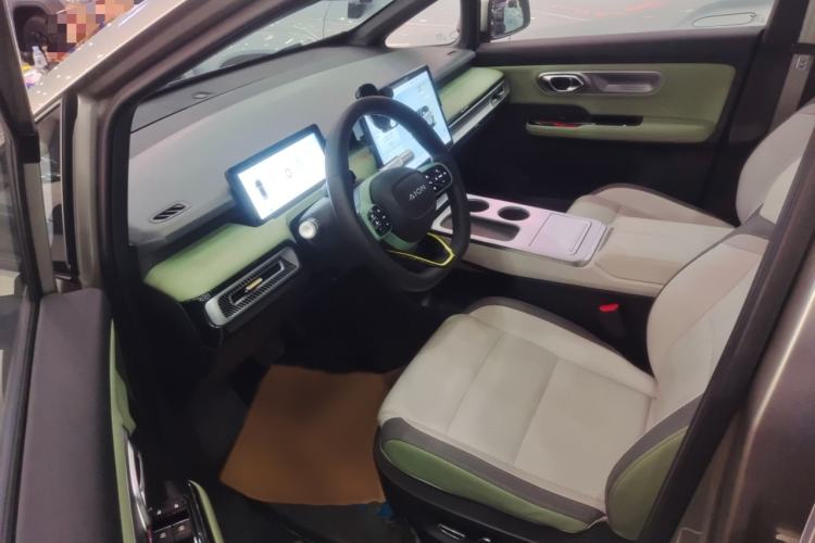 Used AION Y 2022 Plus 70 Tech Edition Interior 3