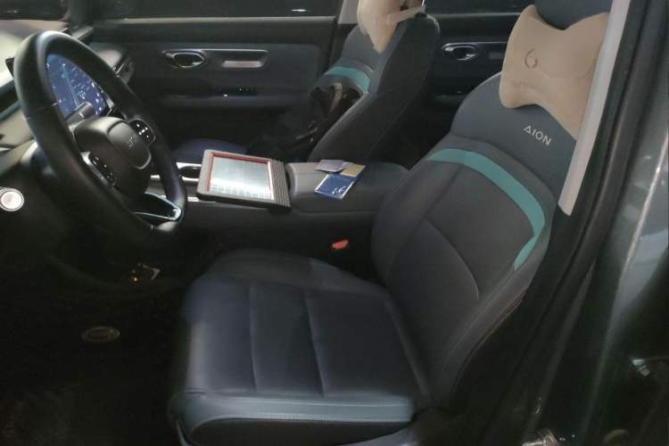 Used AION Y 2022 Plus 70 Smart Edition Interior 3