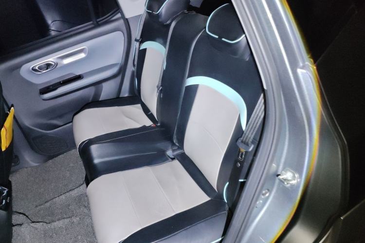 Used AION Y 2022 Plus 80 Enjoy Edition Interior 4