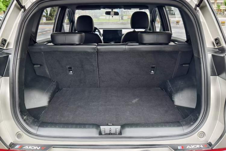 Used AION Y 2022 70 Intelligent Edition Lithium Iron Phosphate Interior 7