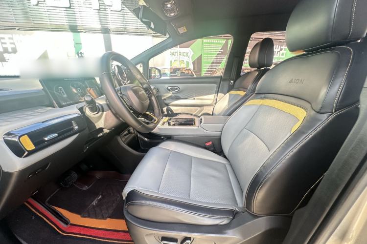 Used AION Y 2022 70 Intelligent Edition Lithium Iron Phosphate Interior 7