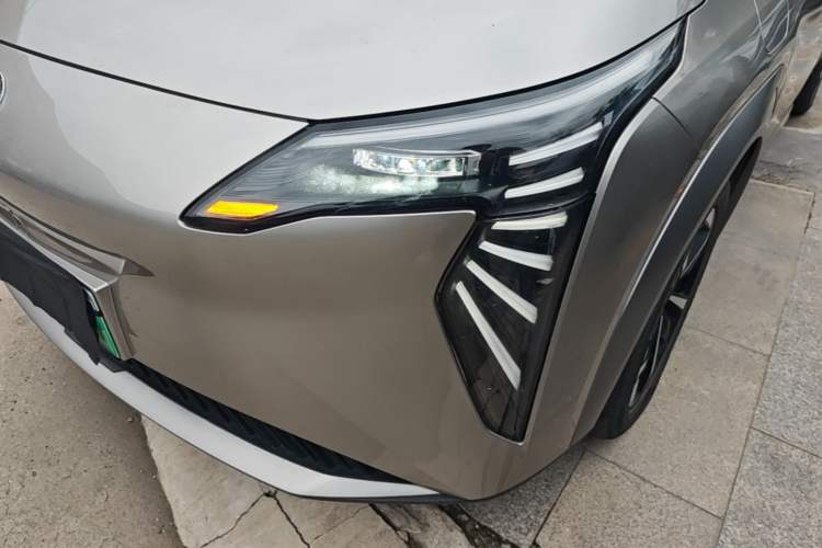 Used AION Y 2022 Plus 70 Smart Edition Left Front Headlight