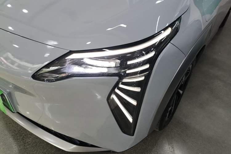 Used AION Y 2022 Plus 70 Smart Edition Left Front Headlight