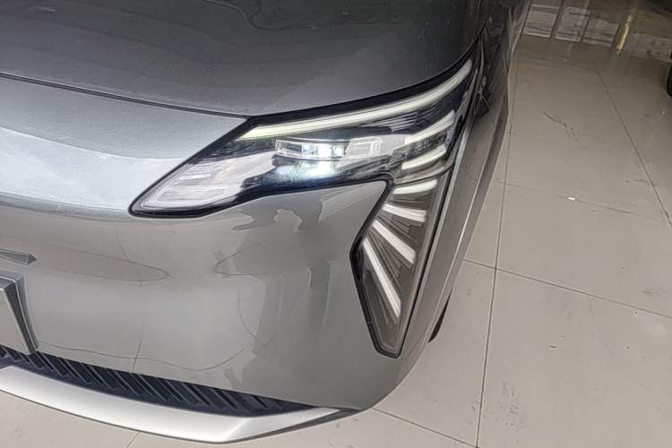 Used AION Y 2022 Plus 80 Enjoy Edition Left Front Headlight