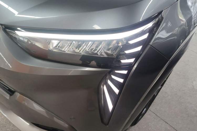 Used AION Y 2022 70 Intelligent Driving Version Lithium Iron Phosphate Left Front Headlight