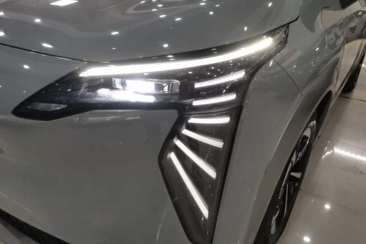 Used AION Y 2022 Plus 70 Smart Edition Left Front Headlight