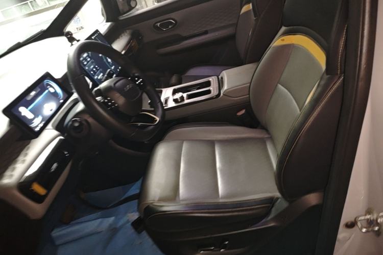 Used AION Y 2022 70 Intelligent Edition Lithium Iron Phosphate Left Front Seat