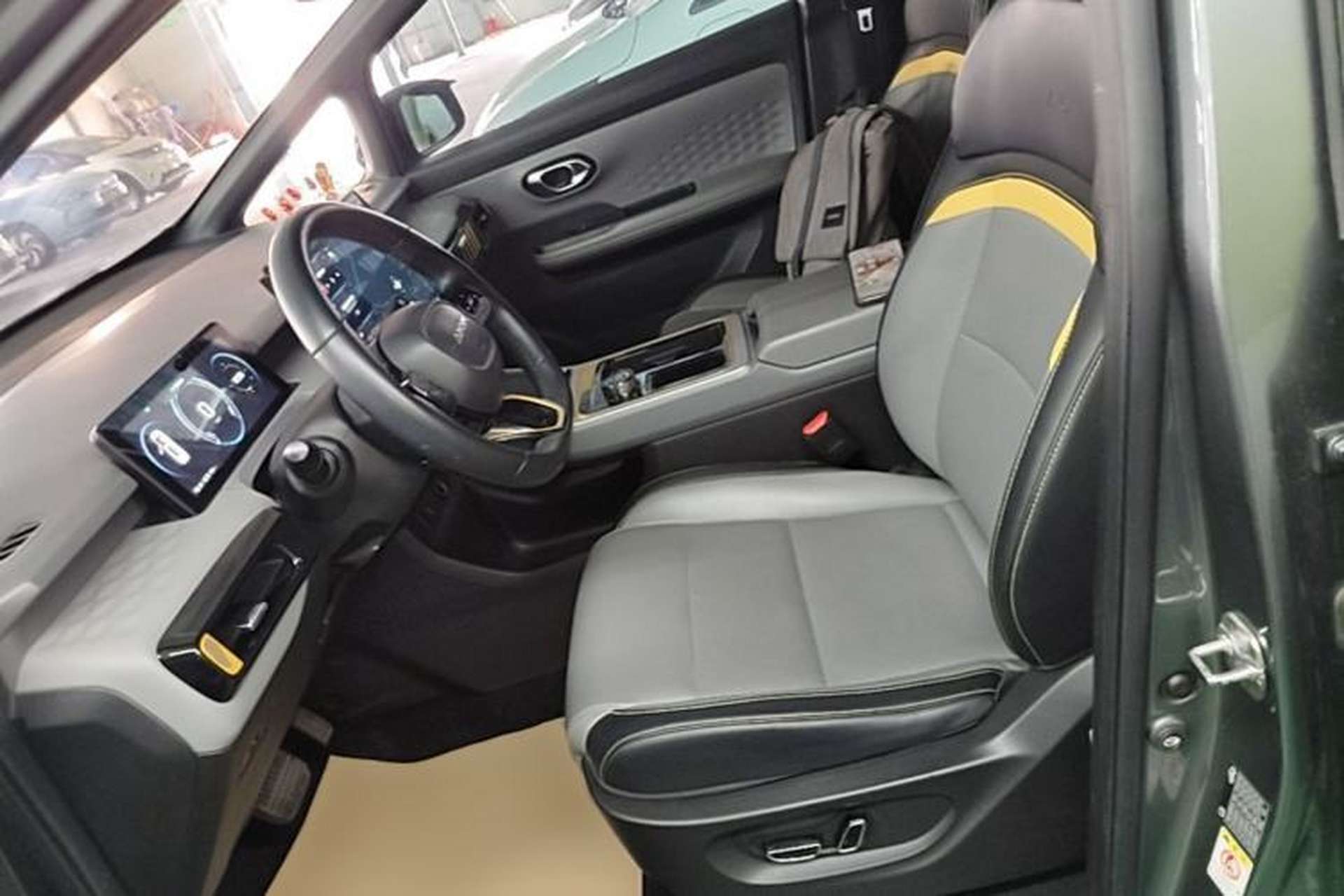 Used AION Y 2022 70 Intelligent Edition Lithium Iron Phosphate Left Front Seat