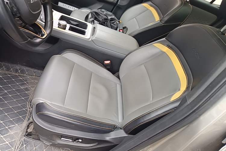 Used AION Y 2022 70 Intelligent Edition Lithium Iron Phosphate Left Front Seat
