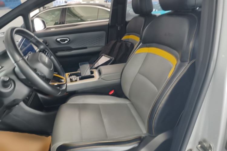 Used AION Y 2022 70 Intelligent Edition Lithium Iron Phosphate Left Front Seat