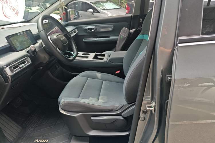 Used AION Y 2022 Plus 70 Enjoy Edition Left Front Seat