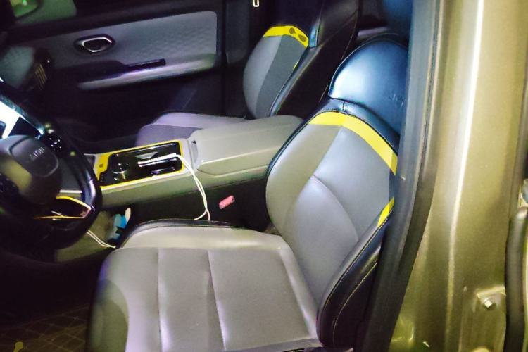 Used AION Y 2022 70 Intelligent Edition Lithium Iron Phosphate Left Front Seat