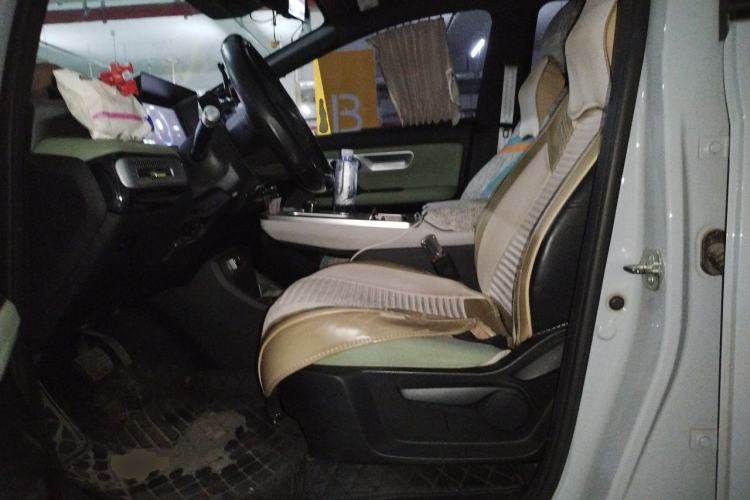Used AION Y 2022 Plus 80 Enjoy Edition Left Front Seat