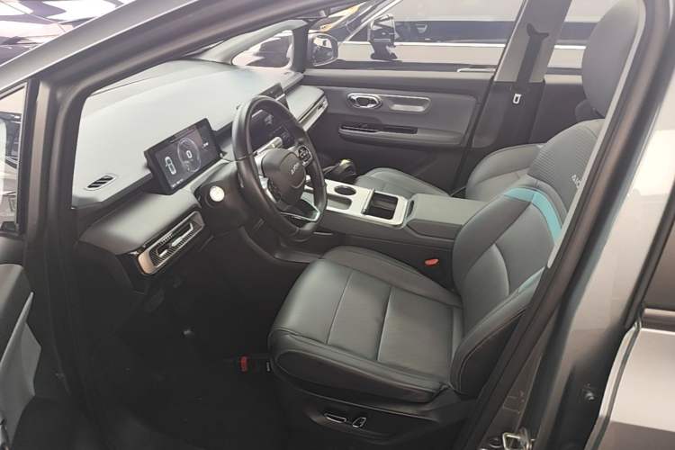 Used AION Y 2022 Plus 70 Smart Edition Left Front Seat