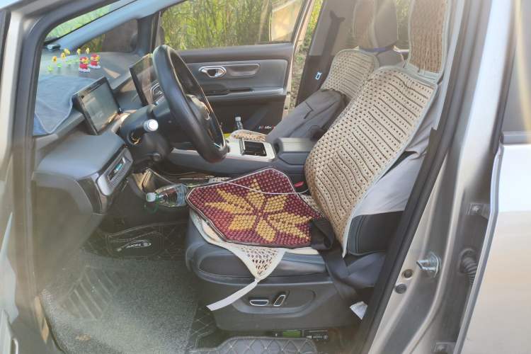 Used AION Y 2022 Plus 70 Smart Edition Left Front Seat
