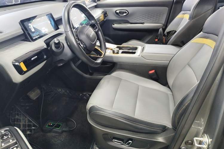 Used AION Y 2022 70 Intelligent Edition Lithium Iron Phosphate Left Front Seat