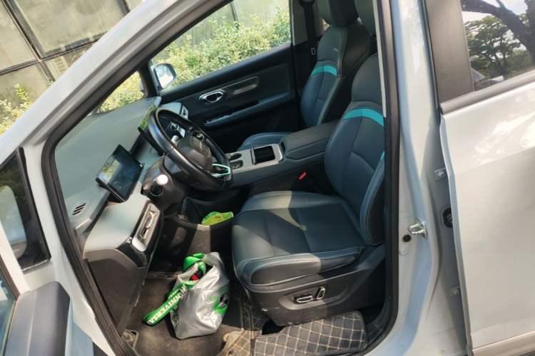 Used AION Y 2022 Plus 70 Smart Edition Left Front Seat