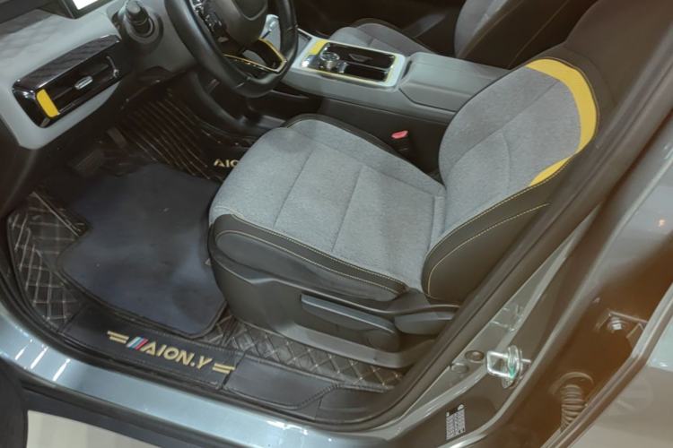 Used AION Y 2022 Plus 70 Enjoy Edition Left Front Seat