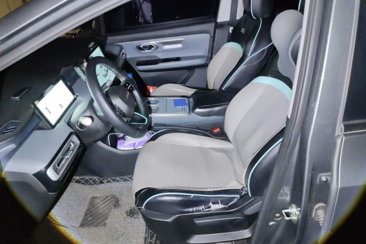Used AION Y 2022 Plus 80 Enjoy Edition Left Front Seat