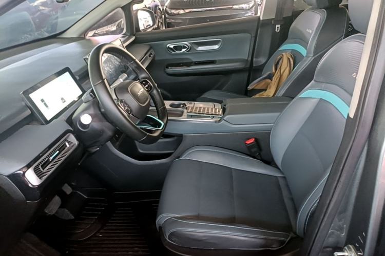 Used AION Y 2022 Plus 70 Tech Edition Left Front Seat
