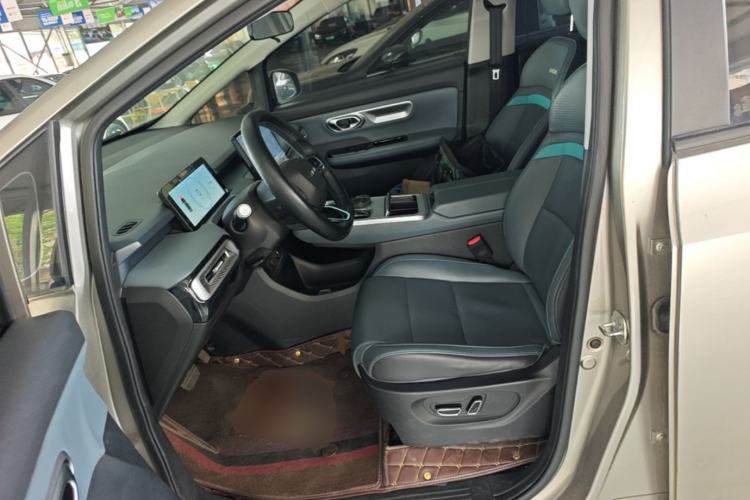 Used AION Y 2022 Plus 70 Smart Edition Left Front Seat