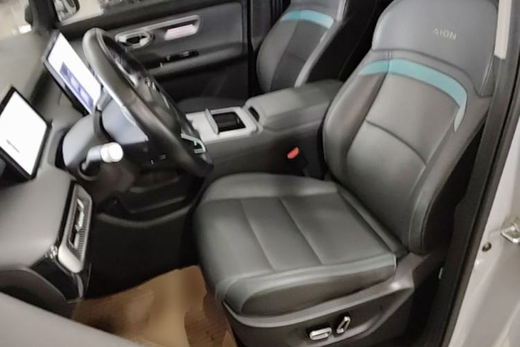 Used AION Y 2022 Plus 70 Smart Edition Left Front Seat
