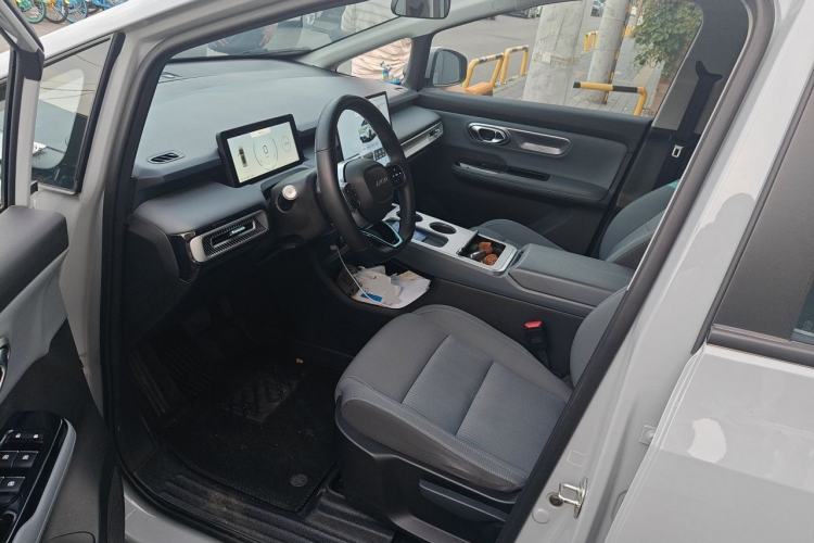 Used AION Y 2022 Plus 70 Enjoy Edition Left Front Seat