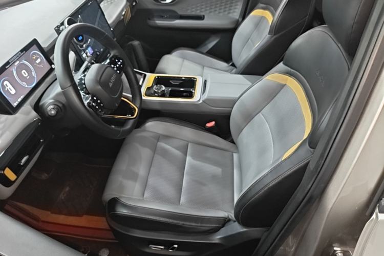 Used AION Y 2022 70 Intelligent Edition Lithium Iron Phosphate Left Front Seat