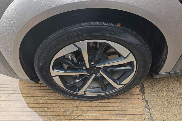 Used AION Y 2022 Plus 70 Smart Edition Left Front Wheel Hub