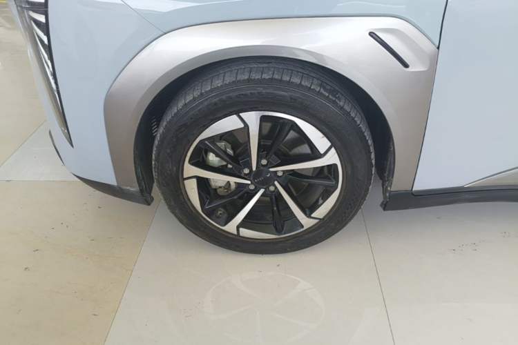 Used AION Y 2022 Plus 80 Smart Edition Left Front Wheel Hub