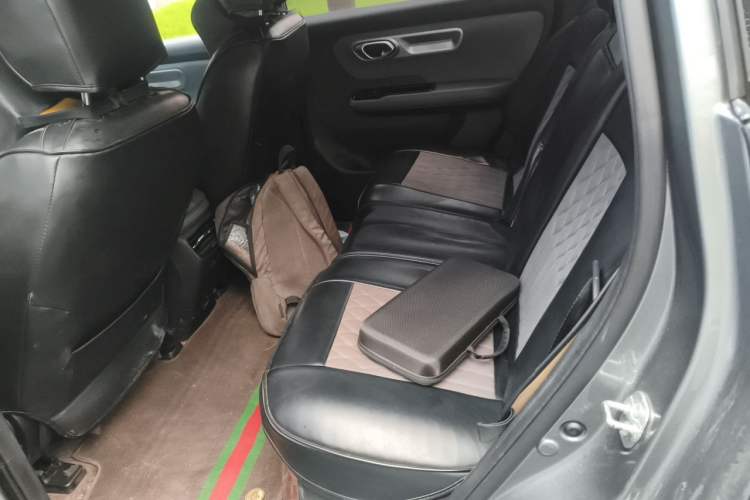 Used AION Y 2022 Plus 80 Enjoy Edition Left Rear Seat