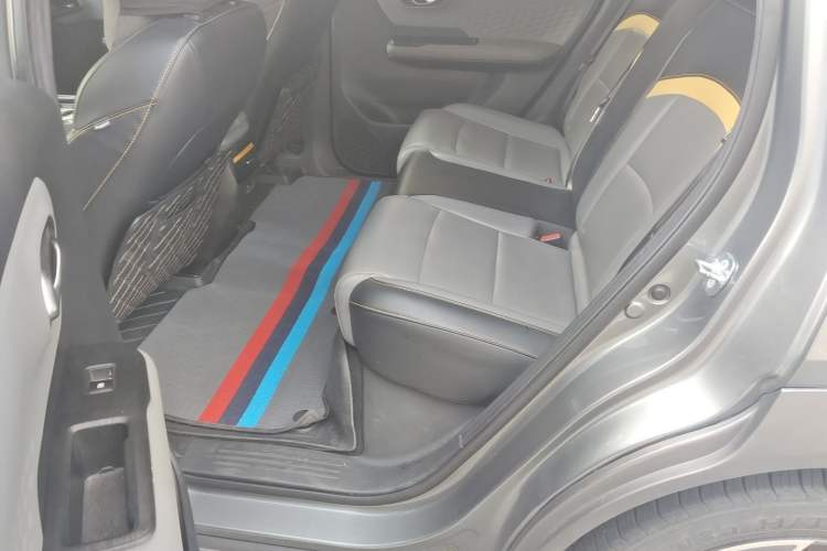 Used AION Y 2022 70 Intelligent Edition Lithium Iron Phosphate Left Rear Seat
