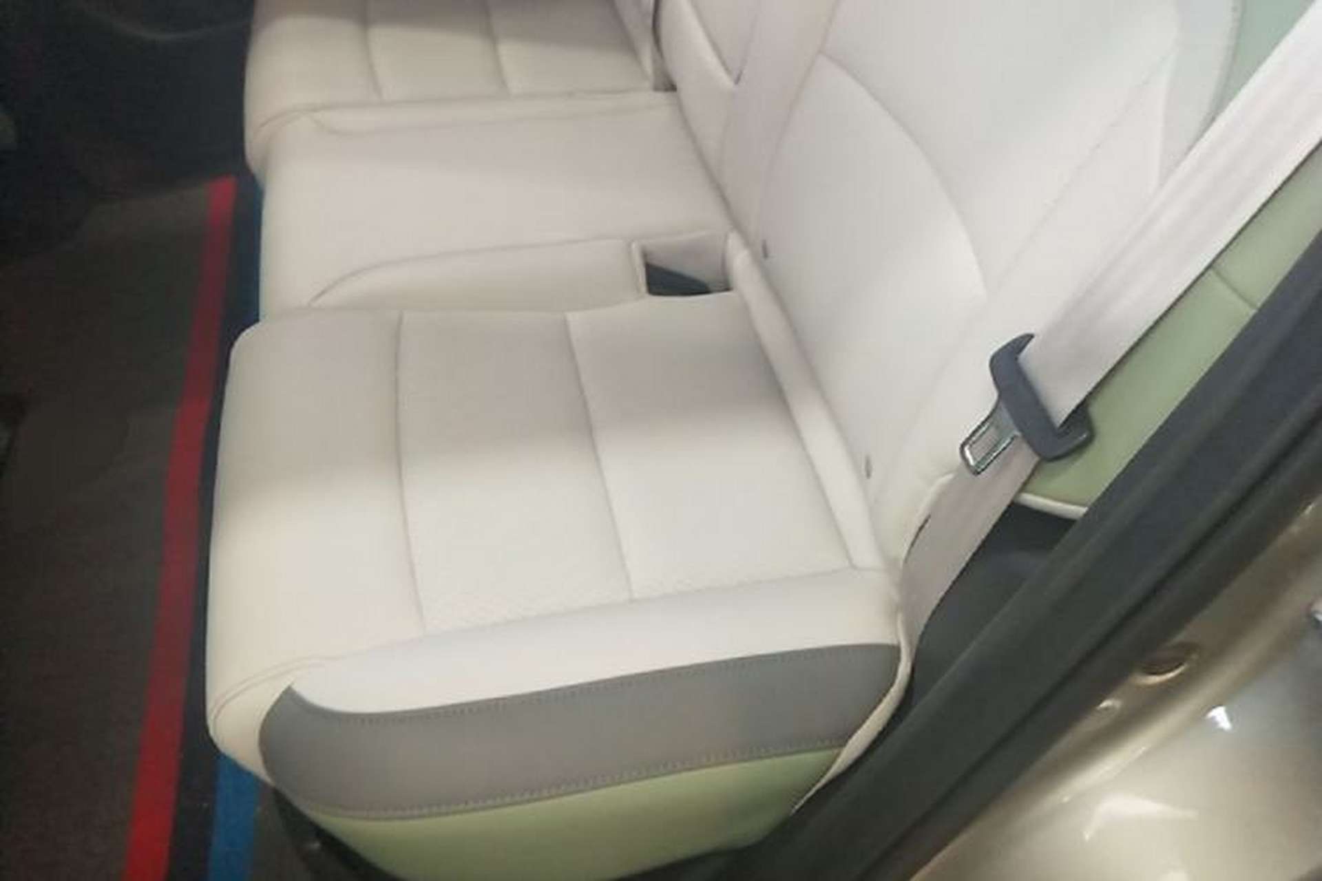 Used AION Y 2022 Plus 70 Tech Edition Left Rear Seat