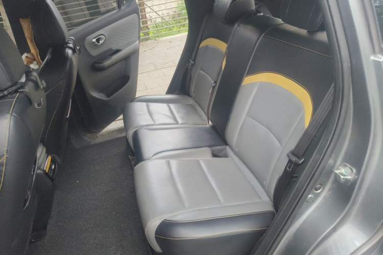 Used AION Y 2022 80 Ultra-Long Range Edition Left Rear Seat