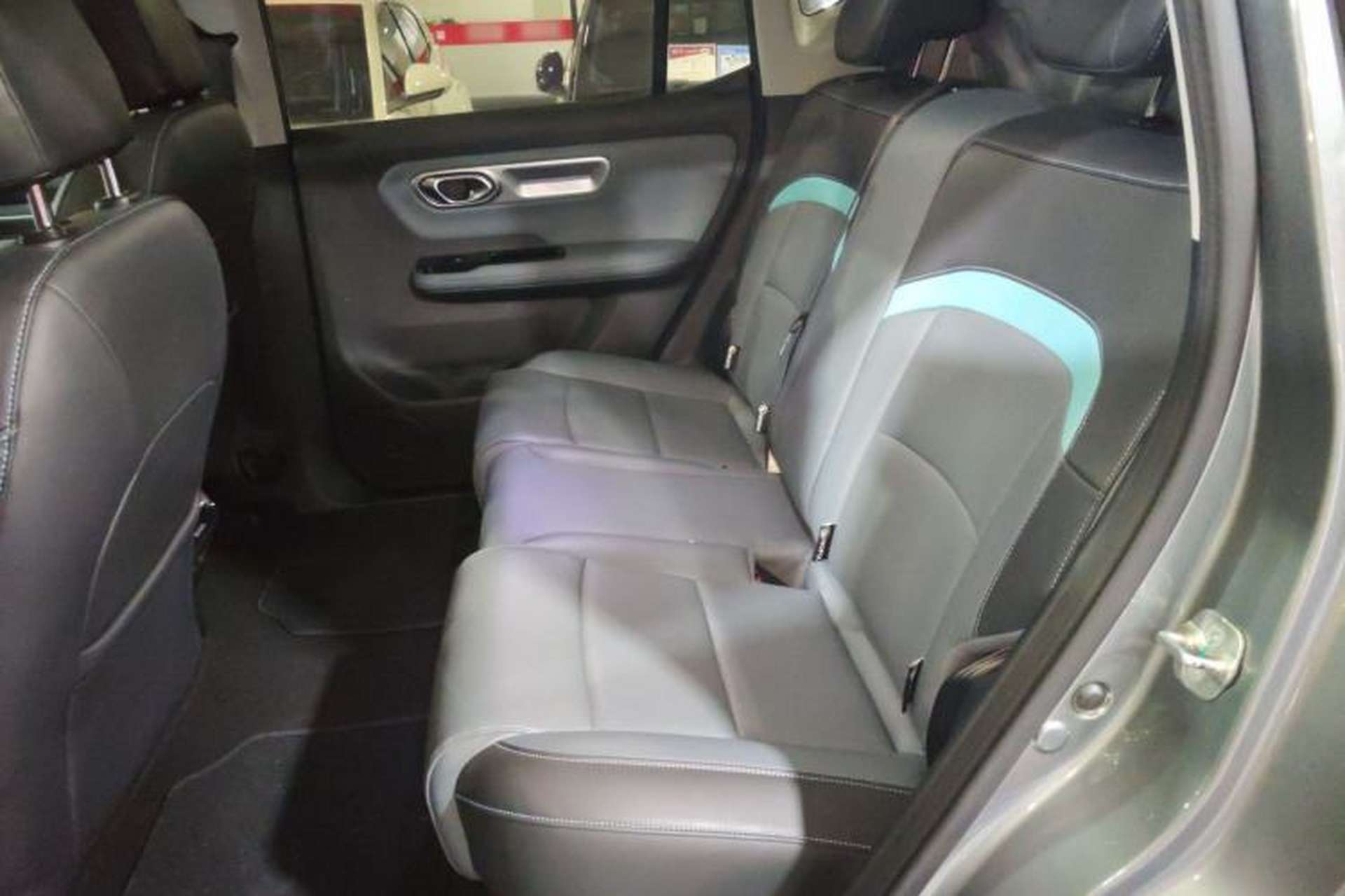 Used AION Y 2022 Plus 70 Smart Edition Left Rear Seat