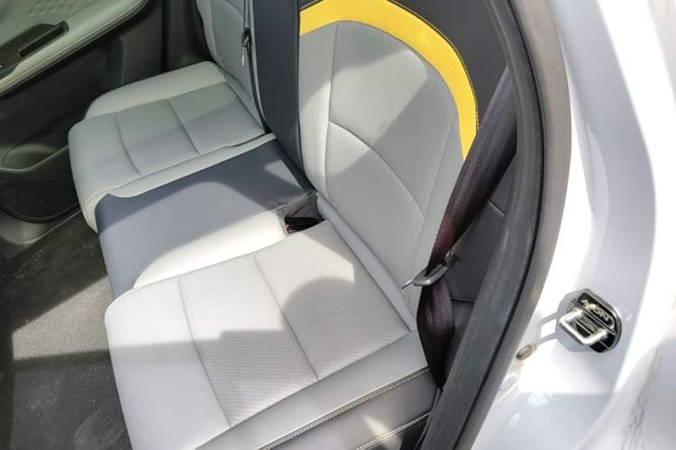 Used AION Y 2022 70 Intelligent Edition Lithium Iron Phosphate Left Rear Seat