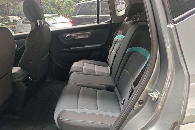 Used AION Y 2022 Plus 70 Enjoy Edition Left Rear Seat
