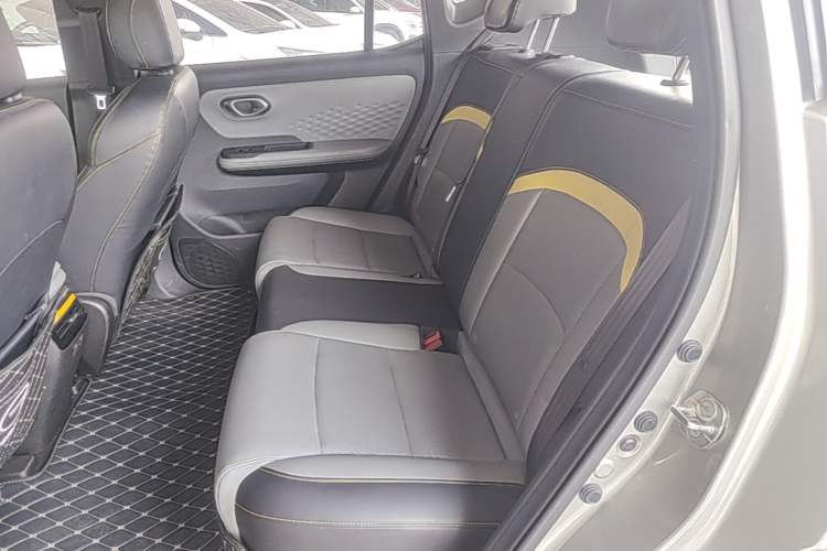 Used AION Y 2022 70 Enjoyment Edition Lithium Iron Phosphate Left Rear Seat