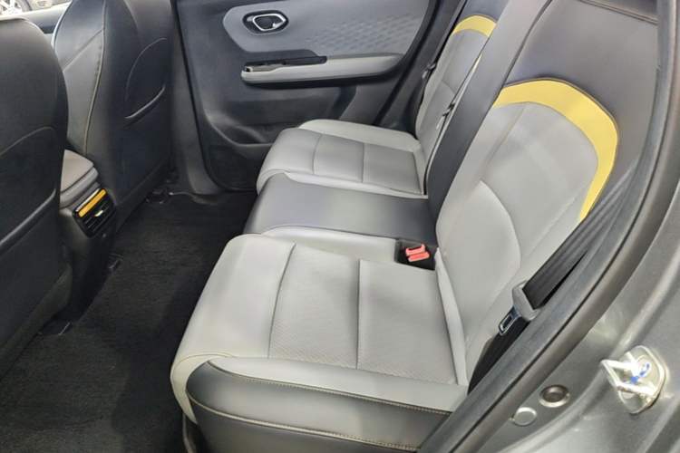 Used AION Y 2022 70 Intelligent Edition Lithium Iron Phosphate Left Rear Seat
