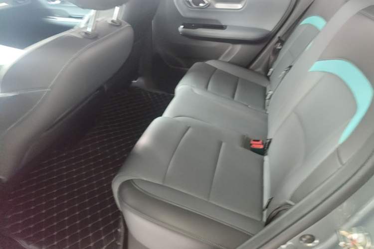 Used AION Y 2022 Plus 70 Smart Edition Left Rear Seat